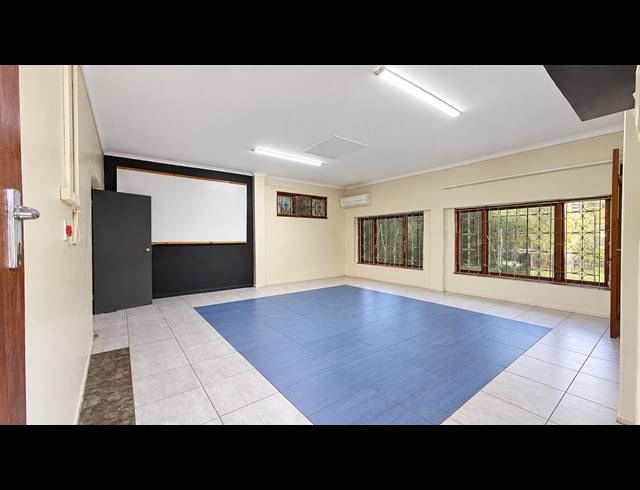 444M² MEDICAL SUITE FOR SALE IN WESTVILLE